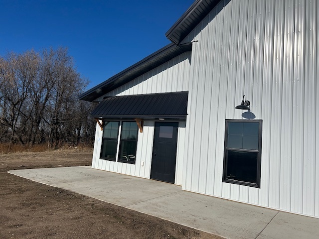 Modern Barndominium