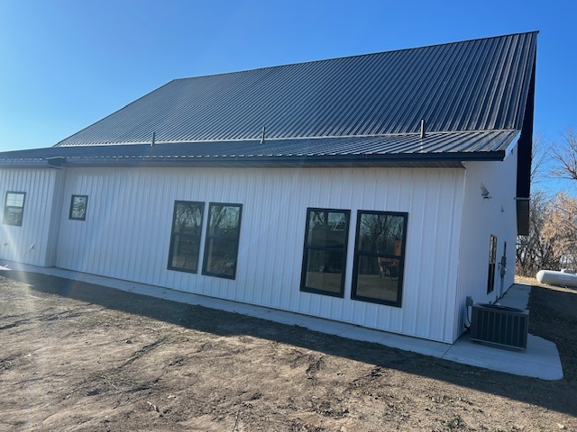 Modern Barndominium